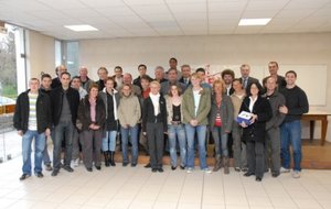Récompensé-e-s, élus et responsables du club.